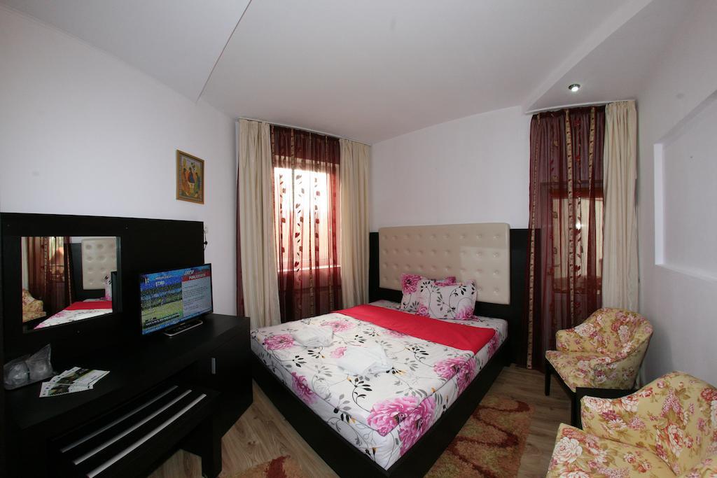Guest house Pensiunea El Plazza