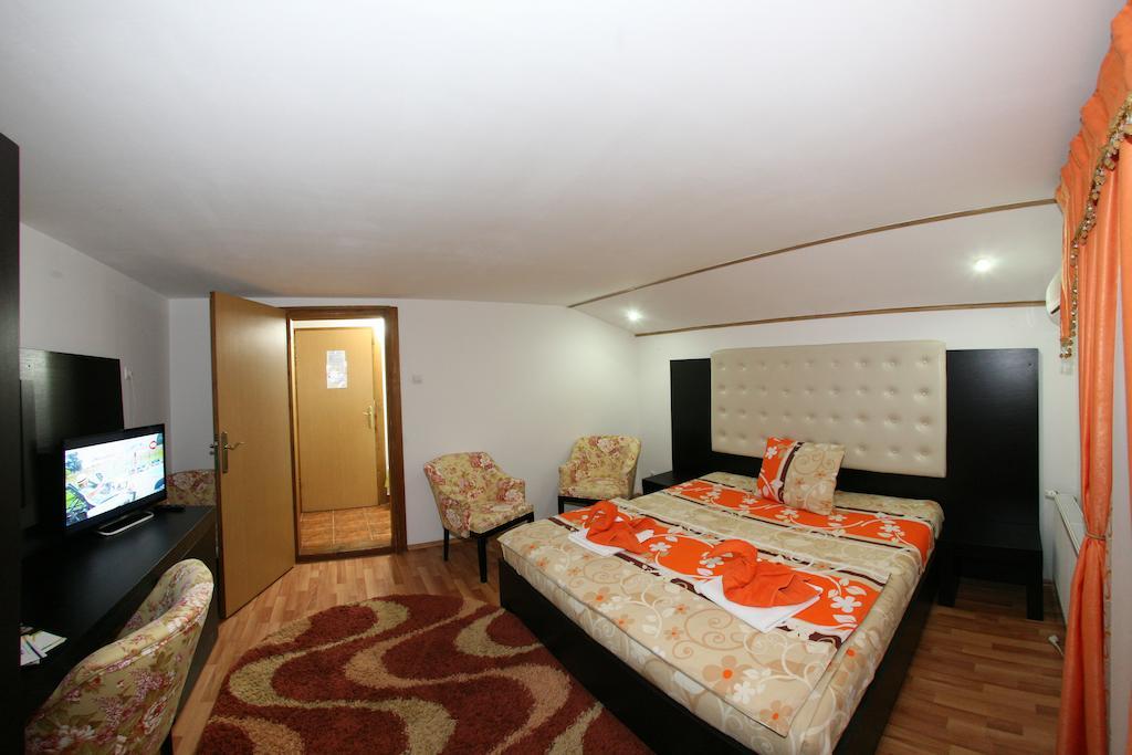 Pensiunea El Plazza 4*
